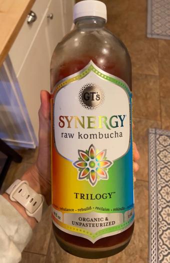 Gt's, GTs Synergy Raw Trilogy Kombucha 48 oz, barcode: 0722430110486, has 0 potentially harmful, 0 questionable, and
    0 added sugar ingredients.