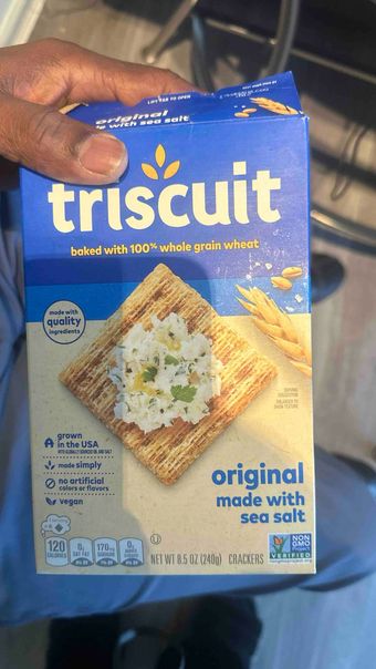 Nabisco Biscuit Company, ORIGINAL CRACKERS, ORIGINAL, barcode: 0044000050986, has 1 potentially harmful, 0 questionable, and
    0 added sugar ingredients.