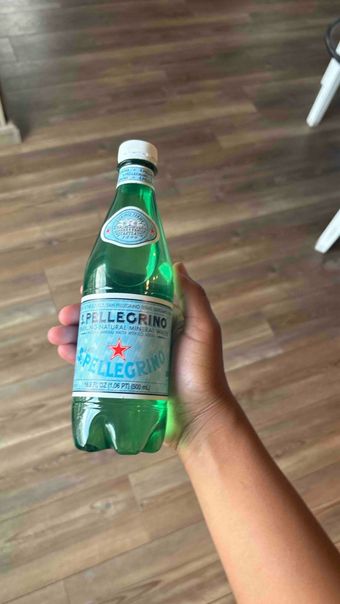 Sanpellegrino Usa, Inc., SPARKLING NATURAL MINERAL WATER WITH NATURAL CO2 ADDED, barcode: 0041508800082, has 0 potentially harmful, 0 questionable, and
    0 added sugar ingredients.