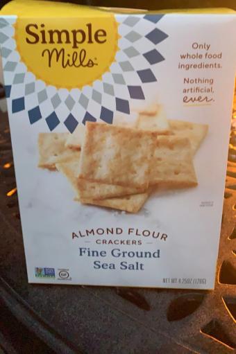Simple Mills , FINE GROUND SEA SALT ALMOND FLOUR CRACKERS, FINE GROUND SEA SALT, barcode: 0856069005131, has 0 potentially harmful, 1 questionable, and
    0 added sugar ingredients.