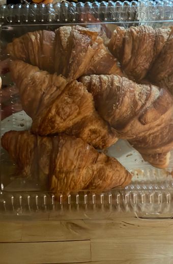 Kirkland, Butter Croissant, barcode: 0096619331161, has 0 potentially harmful, 1 questionable, and
1 added sugar ingredients.