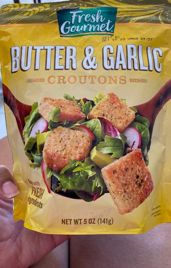 Fresh Gourmet Company, BUTTER & GARLIC PREMIUM CROUTONS, barcode: 0787359100185, has 6 potentially harmful, 7 questionable, and
1 added sugar ingredients.