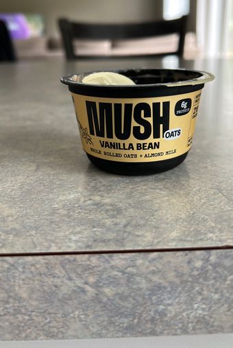 Mush Foods, Inc., MUSH Vanilla Bean Overnight Oats, barcode: 0850003994154, has 0 potentially harmful, 0 questionable, and
    0 added sugar ingredients.