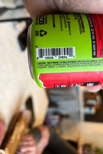 Flowers Foods, Inc., WONDER, CALCIUM FORTIFIED ENRICHED BREAD, CLASSIC WHITE, CLASSIC WHITE, barcode: 0072250011372, has 4 potentially harmful, 8 questionable, and
    3 added sugar ingredients.