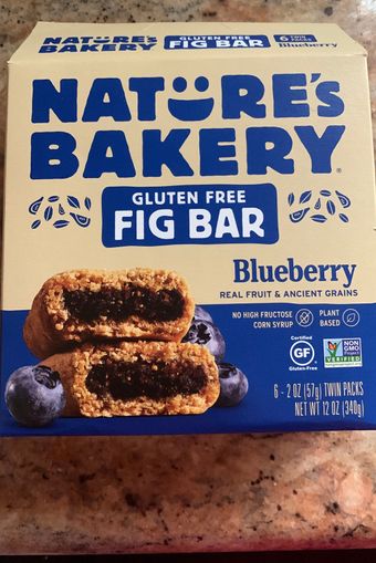 Nature's Bakery Llc, BLUEBERRY GLUTEN FREE FIG BAR, BLUEBERRY, barcode: 0047495710618, has 3 potentially harmful, 3 questionable, and
3 added sugar ingredients.