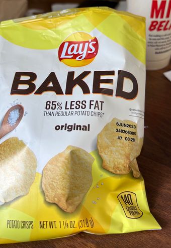 Lay's, Lay's Baked Original Potato Crisps 1.125 Oz, barcode: 0028400071888, has 1 potentially harmful, 3 questionable, and
2 added sugar ingredients.