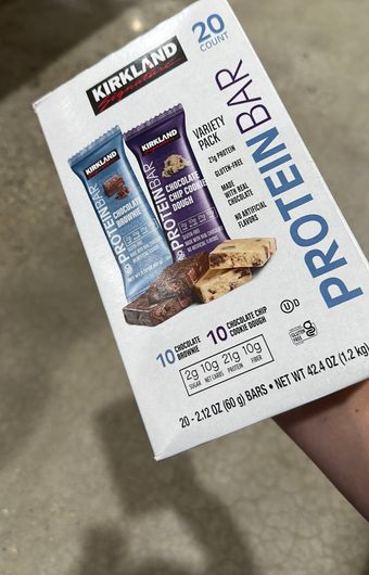 Kirkland Signature, Protein Bar, barcode: 0096619516698, has 0 potentially harmful, 3 questionable, and
    0 added sugar ingredients.