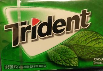 Mondelez International, Inc., SPEARMINT FLAVORED SUGAR FREE GUM WITH XYLITOL, SPEARMINT, barcode: 0012546011075, has 11 potentially harmful, 1 questionable, and
0 added sugar ingredients.