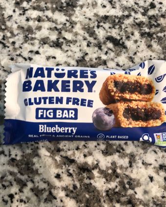 Nature's Bakery Llc, BLUEBERRY GLUTEN FREE FIG BAR, BLUEBERRY, barcode: 0047495710618, has 3 potentially harmful, 3 questionable, and
3 added sugar ingredients.