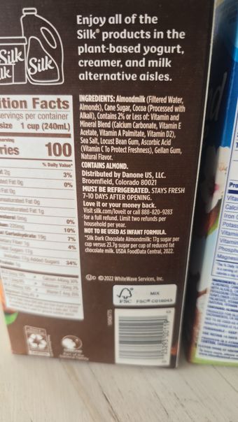 Danone Us, Llc, DARK CHOCOLATE ALMONDMILK, DARK CHOCOLATE, barcode: 0025293001190, has 0 potentially harmful, 1 questionable, and
1 added sugar ingredients.