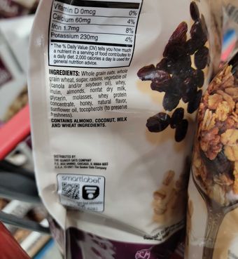 The Quaker Oats Company, OATS, HONEY, RAISINS & ALMONDS SIMPLY GRANOLA, OATS, HONEY, RAISINS & ALMONDS, barcode: 0030000436073, has 2 potentially harmful, 2 questionable, and
2 added sugar ingredients.