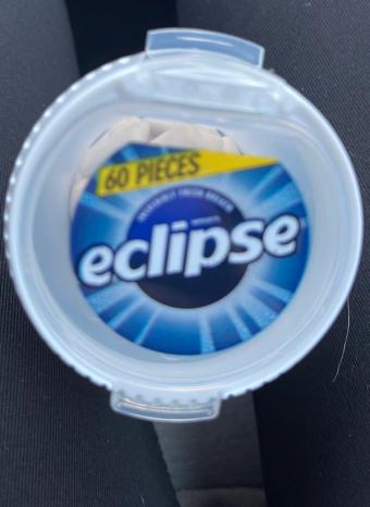Wm. Wrigley Jr. Company, ECLIPSE, CAR CUP, SUGARLESS GUM, POLAR ICE, POLAR ICE, barcode: 0000002257408, has 7 potentially harmful, 2 questionable, and
    0 added sugar ingredients.