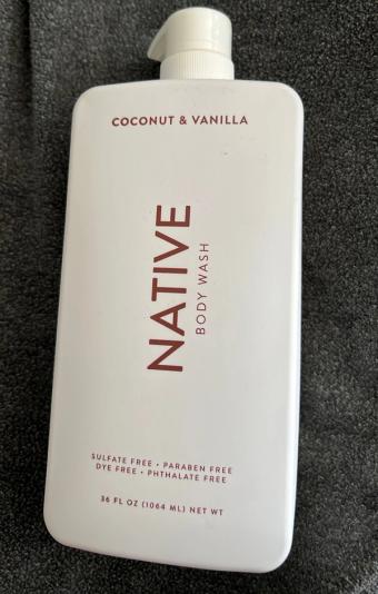 Native, Native Coconut & Vanilla Body Wash 36 Fl Oz, barcode: 0812154034318, has 1 potentially harmful, 1 questionable, and
    0 added sugar ingredients.
