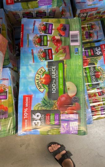 Apple & Eve, Apple & Eve Variety Pack 100% Juice Value Pack 36 - 6.75 Fl Oz Juice Boxes, barcode: 0076301222298, has 0 potentially harmful, 2 questionable, and
0 added sugar ingredients.