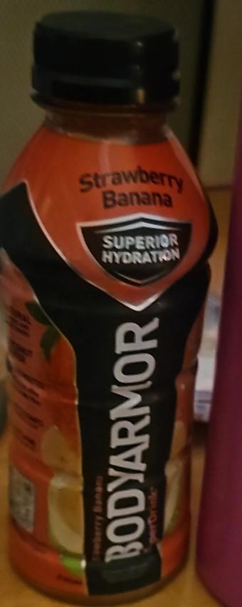 Body Armor Nutrition, Llc , STRAWBERRY BANANA SUPERDRINK, STRAWBERRY BANANA, barcode: 0858176002065, has 0 potentially harmful, 5 questionable, and
    1 added sugar ingredients.