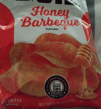Utz, 2.75 Oz Utz Honey Barbeque Potato Chips, barcode: 0041780190260, has 6 potentially harmful, 4 questionable, and
    6 added sugar ingredients.