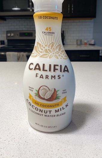 Califia Farms, Lp, COCONUT MILK & COCONUT WATER BLEND, GO COCONUTS, barcode: 0813636020638, has 0 potentially harmful, 0 questionable, and
    0 added sugar ingredients.