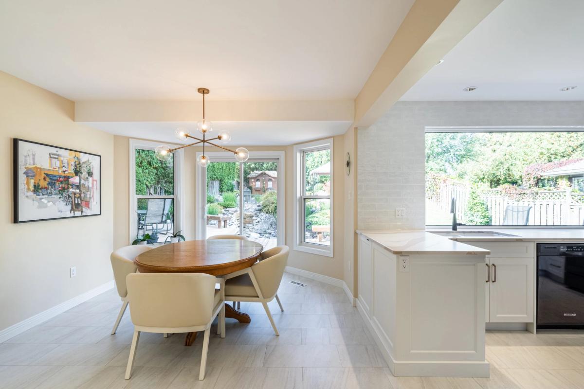 breakfast nook