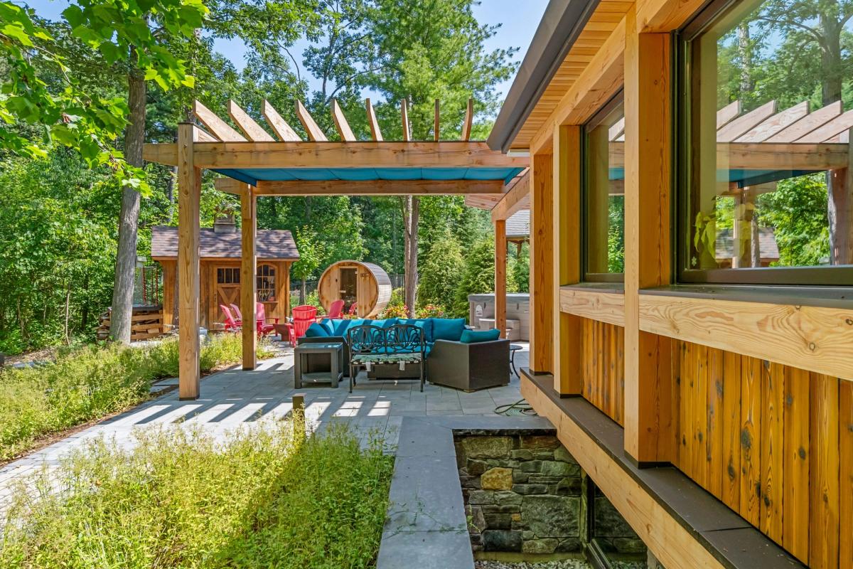 outdoor area
