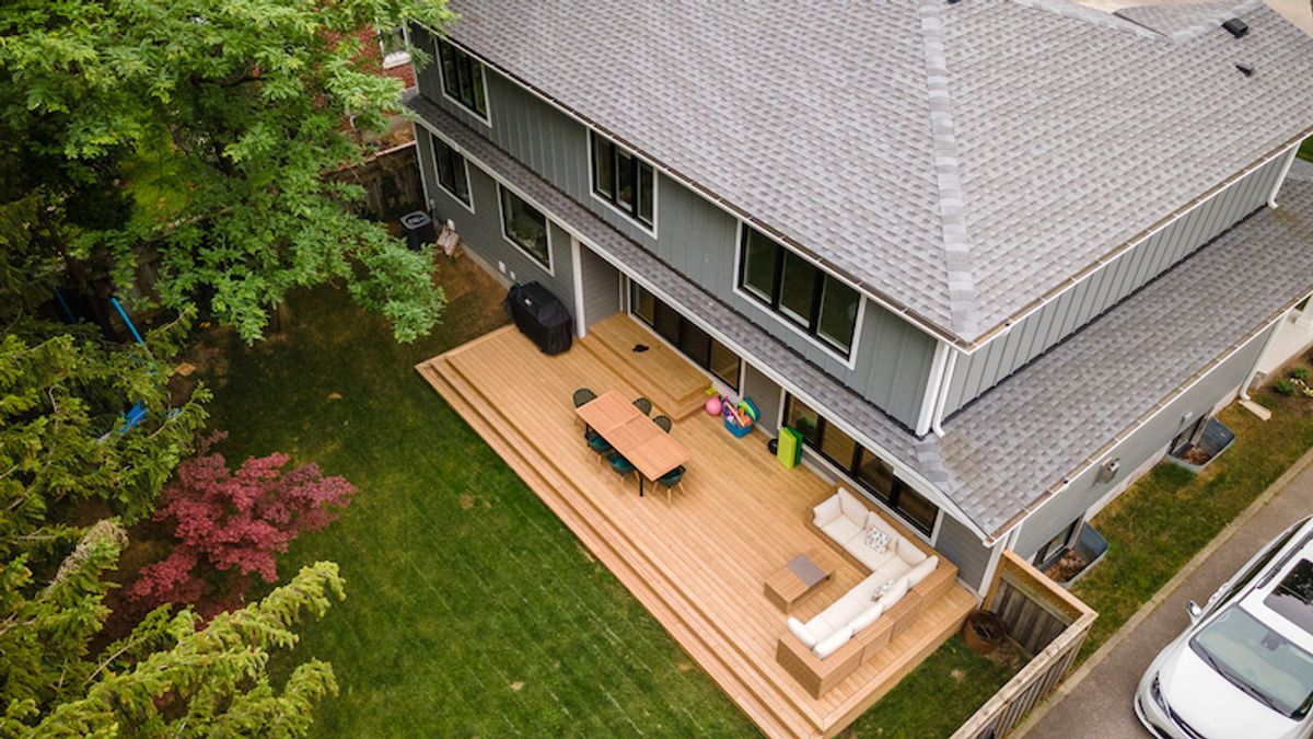 outdoor deck