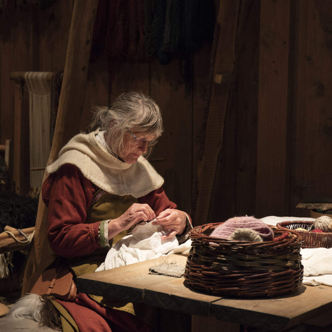 medieval gifting