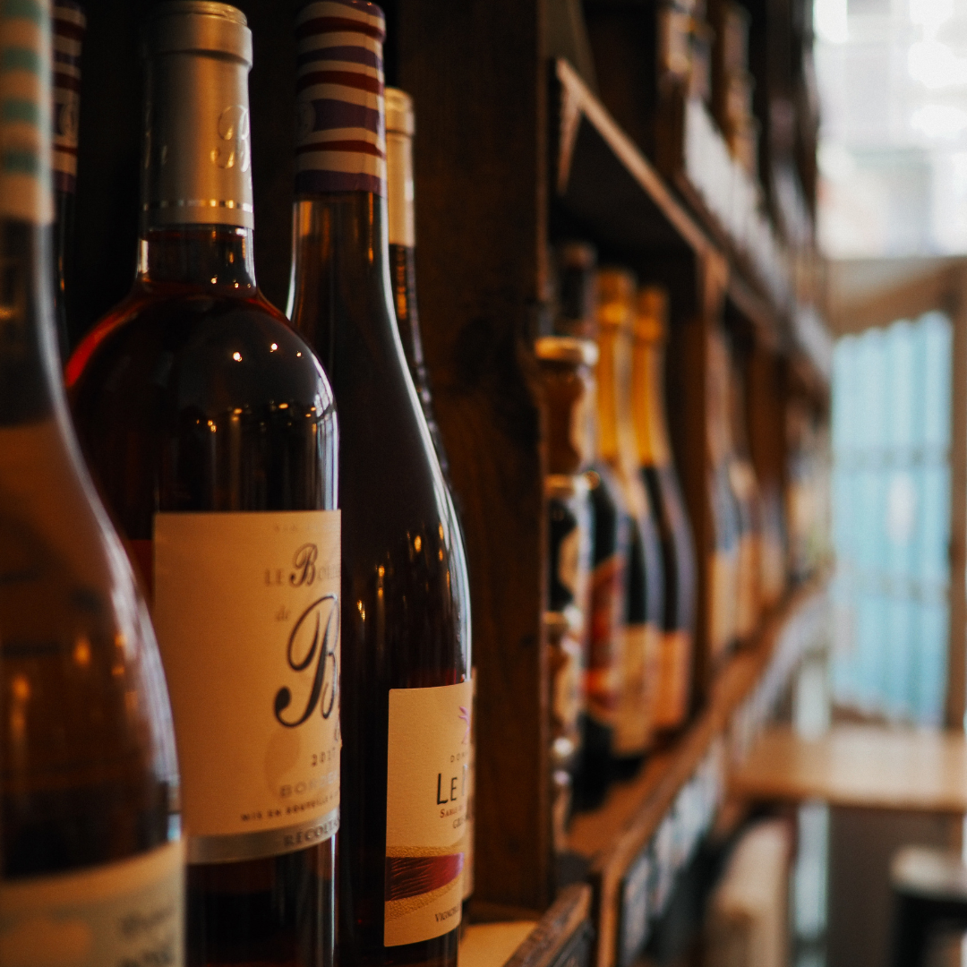 Pinot Noir, Champagne, Shiraz