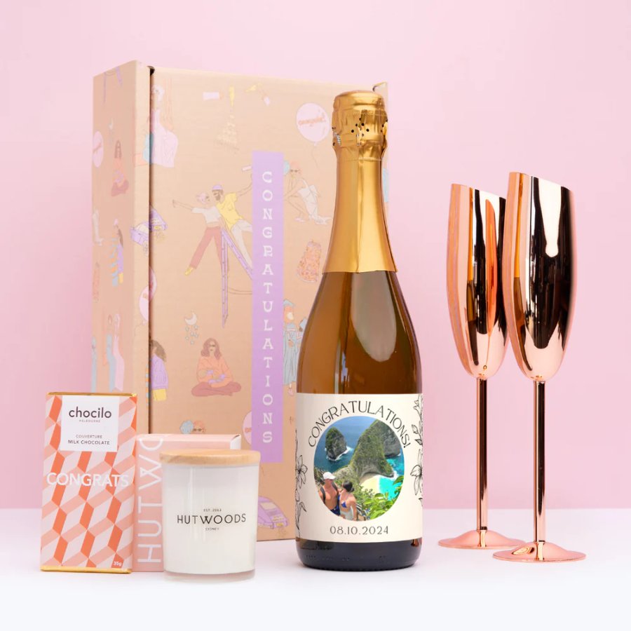 Engagement gifts box