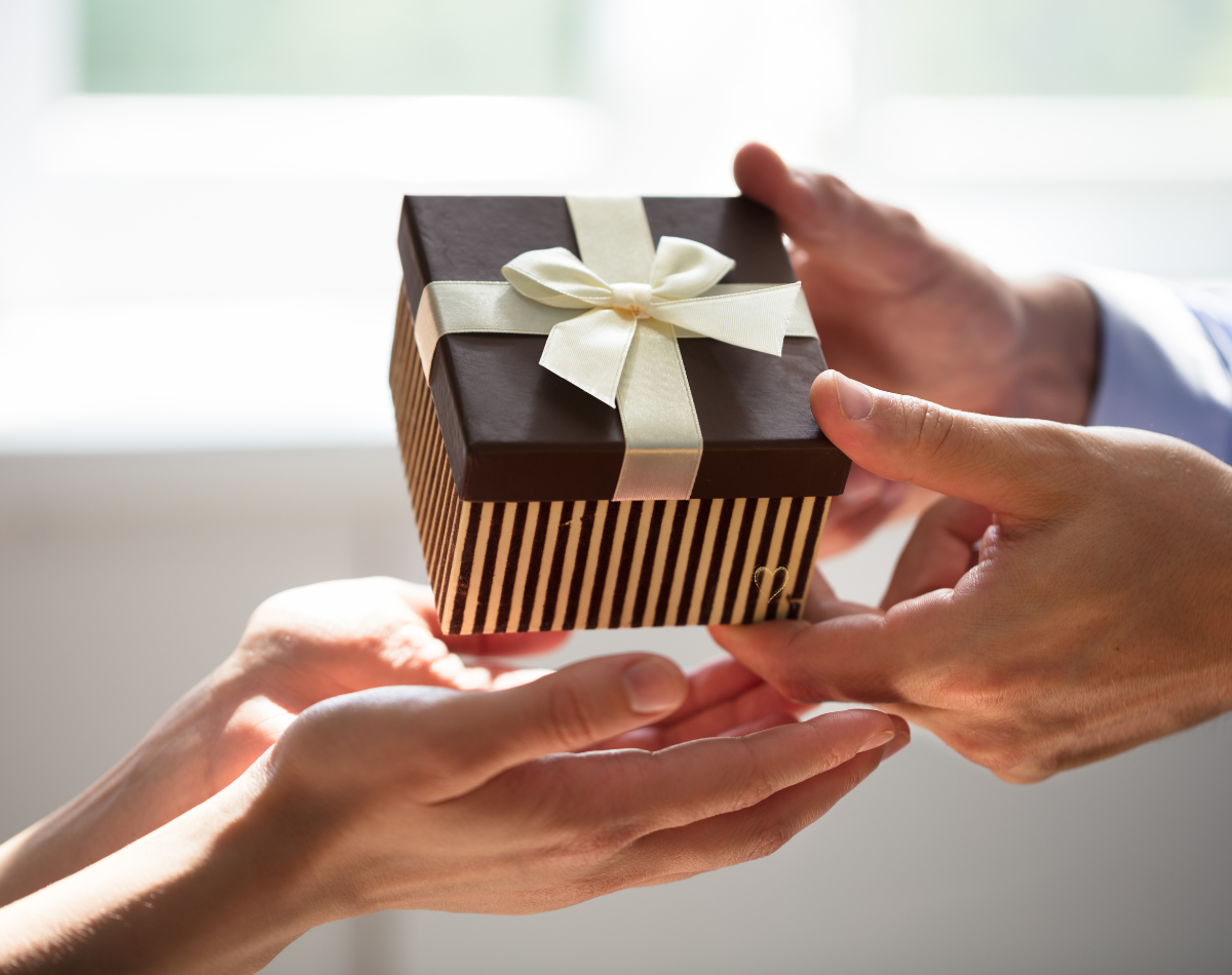 Engagement Gift Giving