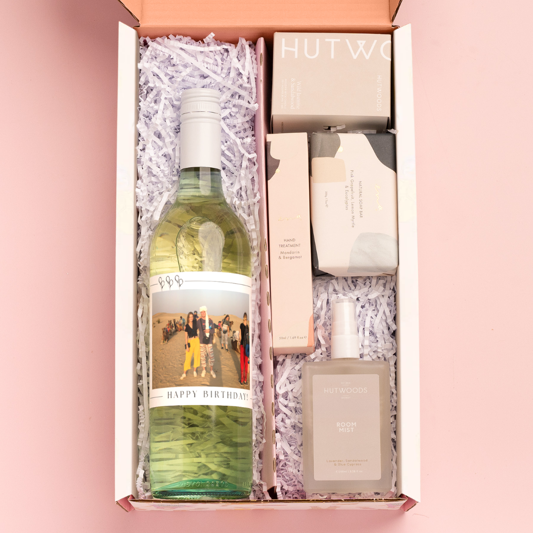 Pamper gift box with personalised wine