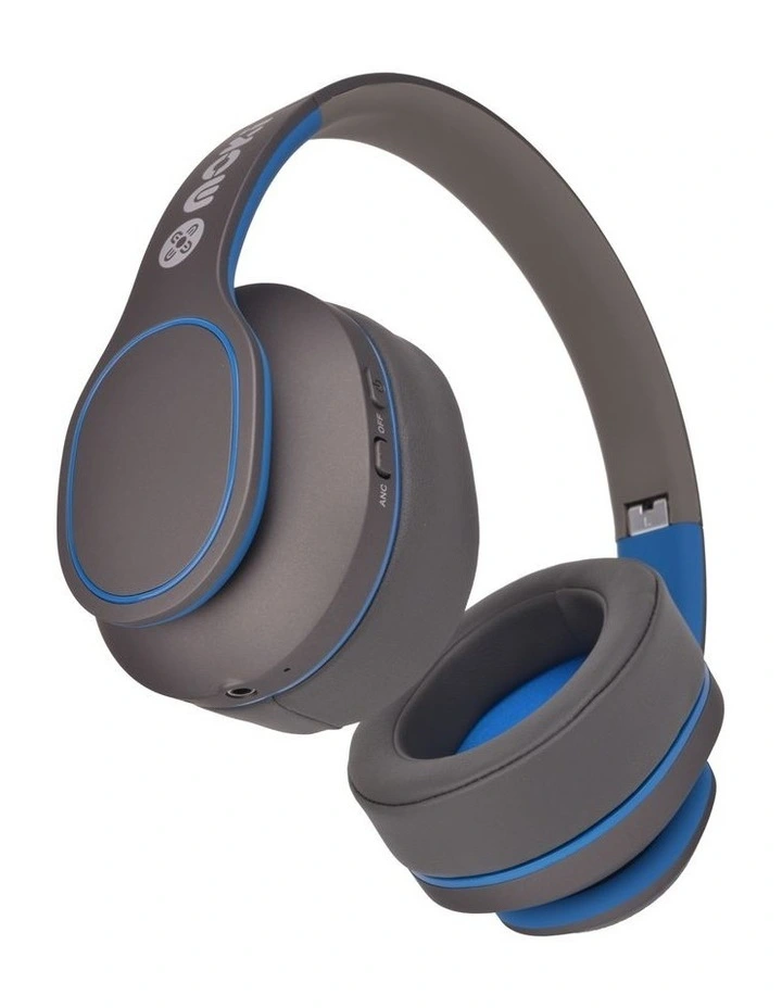 Noise-Cancelling Headphones What To Get Your Boyfriend For Christmas