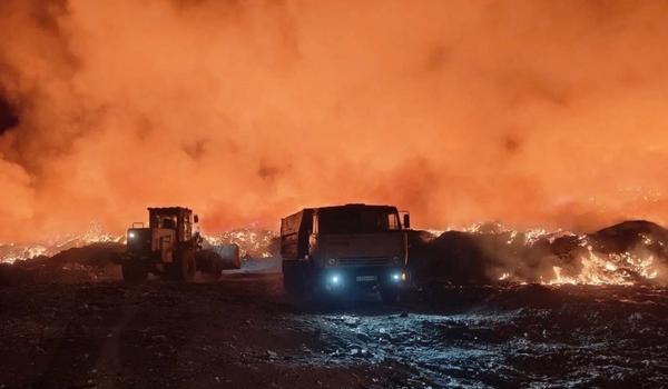Четыре пожара за три недели: в Саратовской области один за другим горят мусорные полигоны