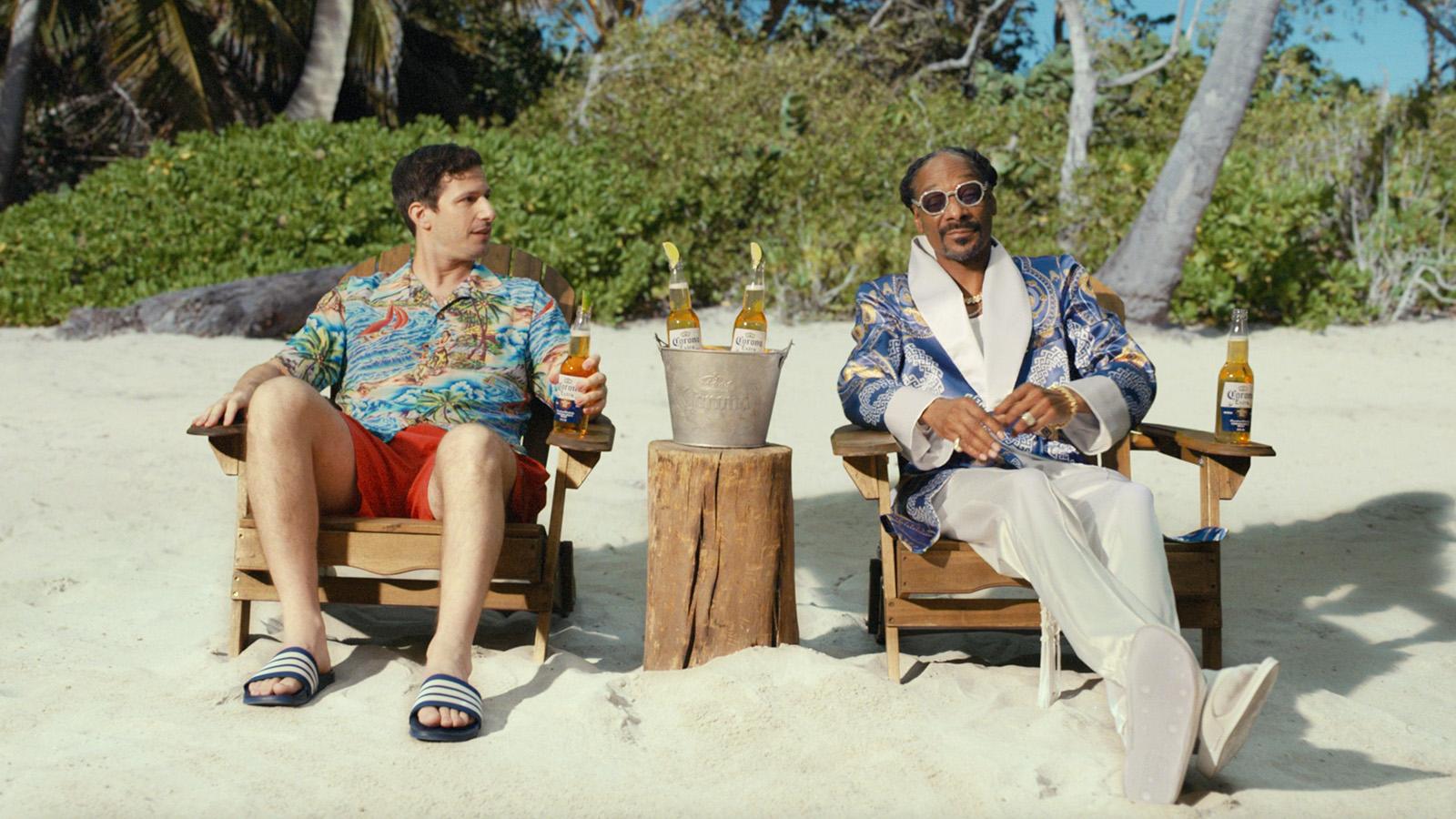 Corona_SnoopAndy_Phones