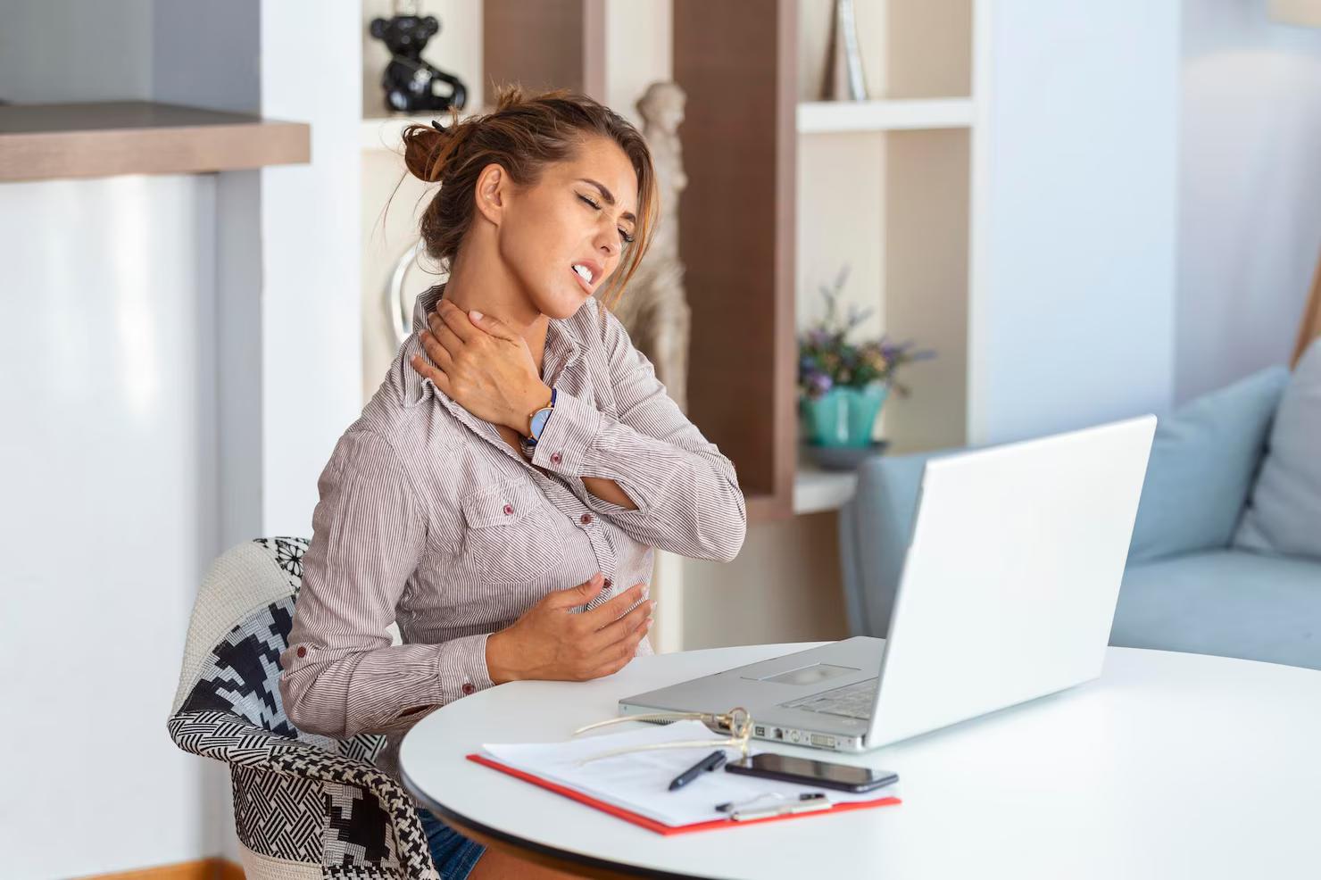 Cover image for blog post: Neck Strain vs. Cervical Disc Issues: What You Need to Know 