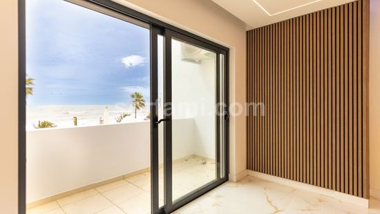 Deslumbrante apartamento T2 frente mar em Quarteira