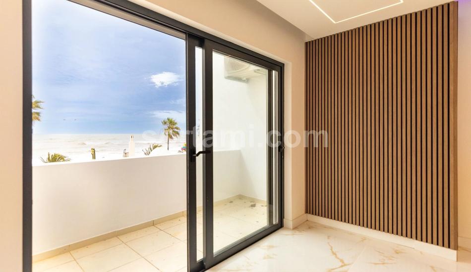 Deslumbrante apartamento T2 frente mar em Quarteira
