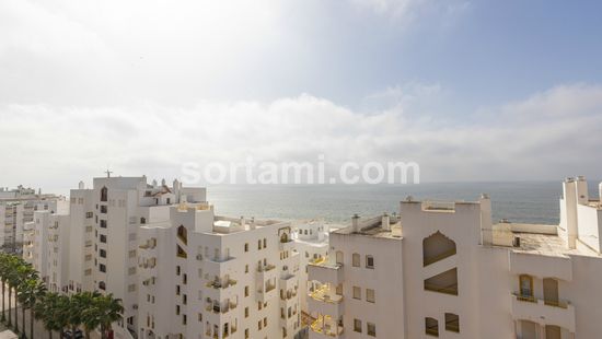 Apartamento T1 Quarteira com Vista Mar e Interior Renovado