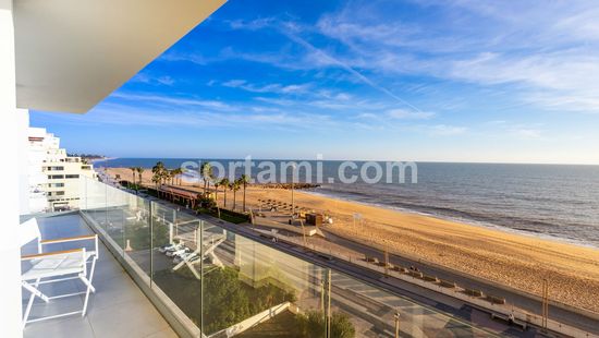 Deslumbrante Duplex na frente mar de Quarteira