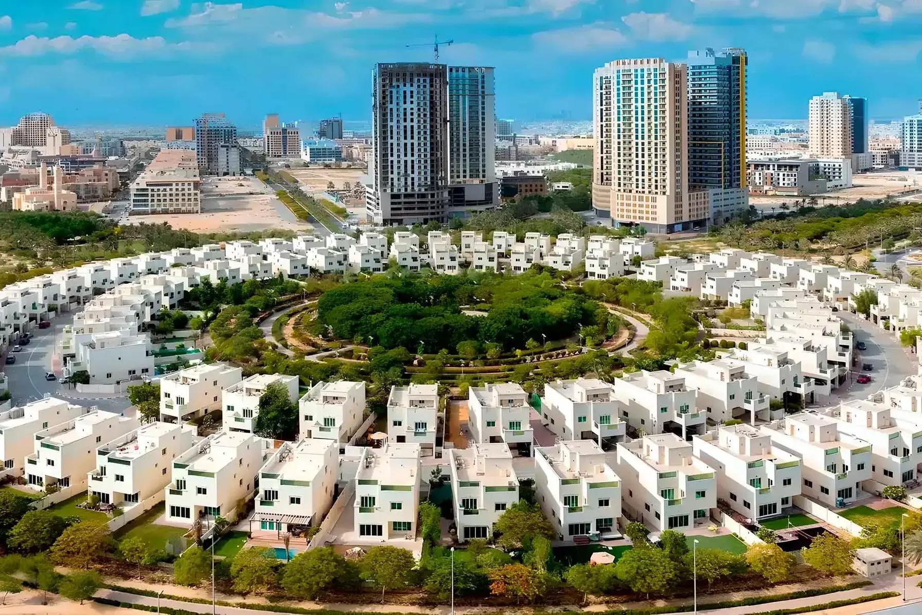 Havelock Heights amenity deck and landscaped area, Dubai