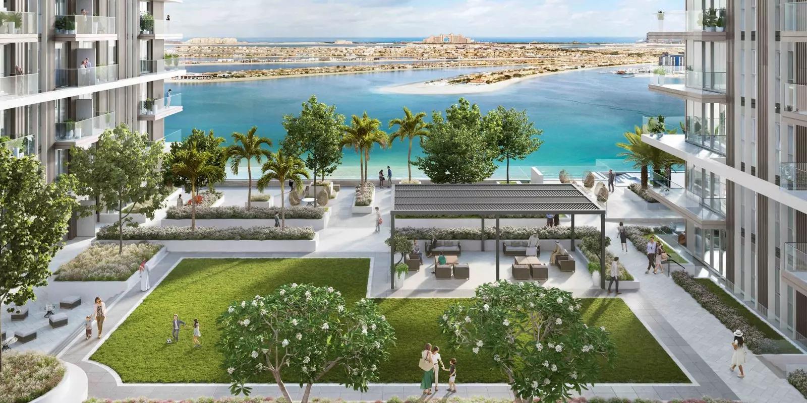 Beach Isle building facade with sea view, Dubai Harbour