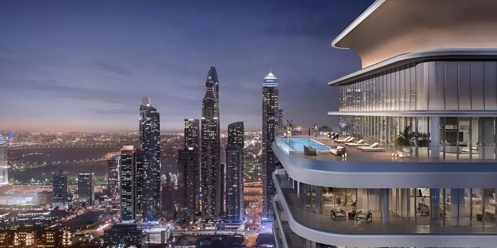 Bayview by Emaar infinity pool deck overlooking the beach, Emaar Beachfront, Dubai Harbour