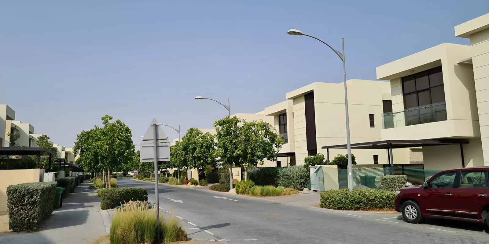 Townhouse row at Silver Springs Phase 3, DAMAC Hills, Dubai