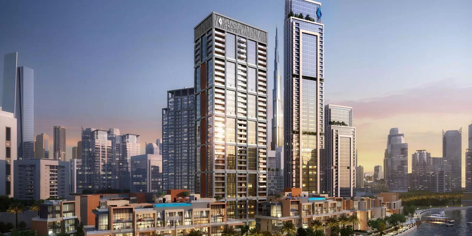 Peninsula One building shared pool and lounge deck, Business Bay