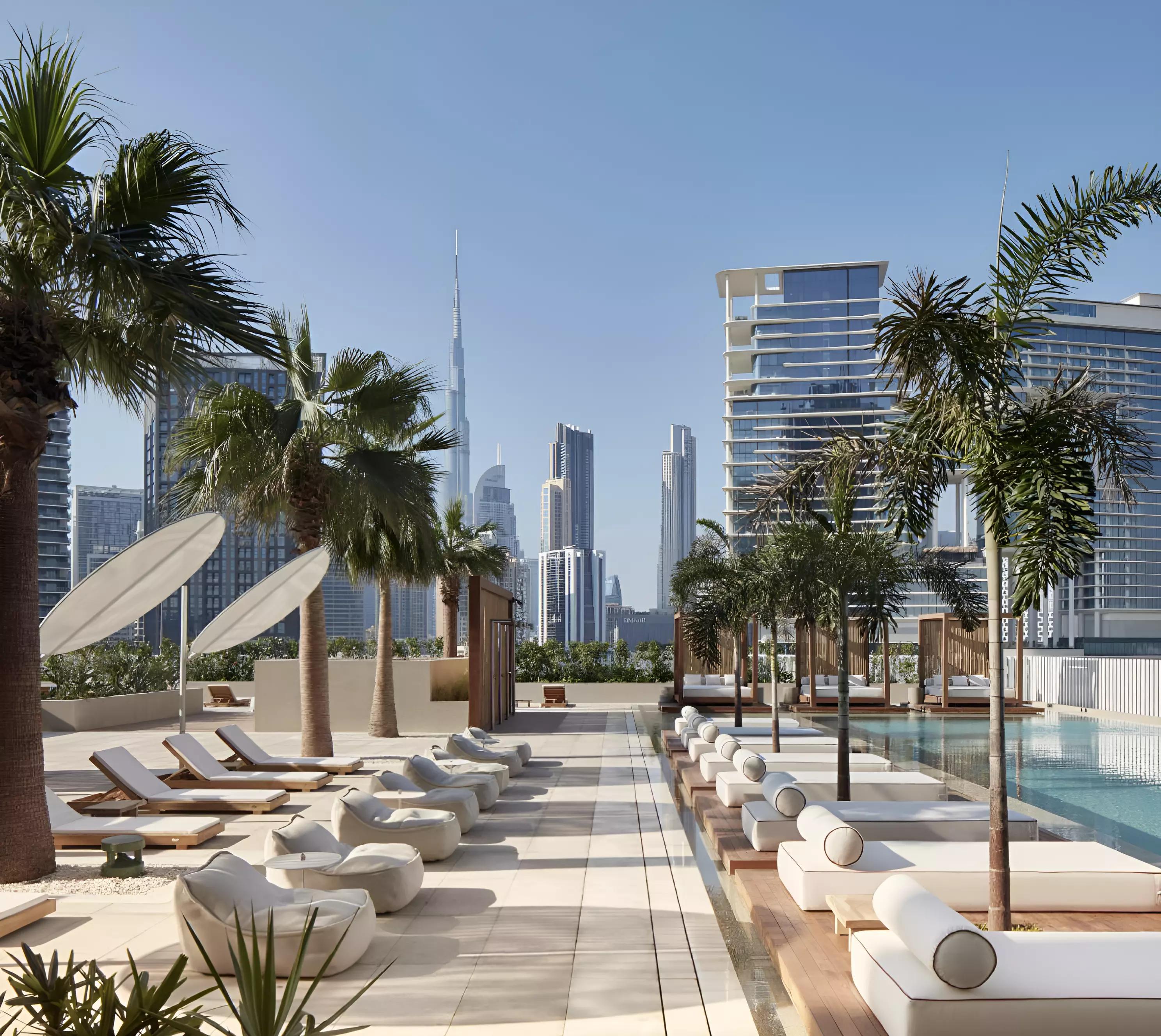 Aria Heights landscaped garden and outdoor seating area