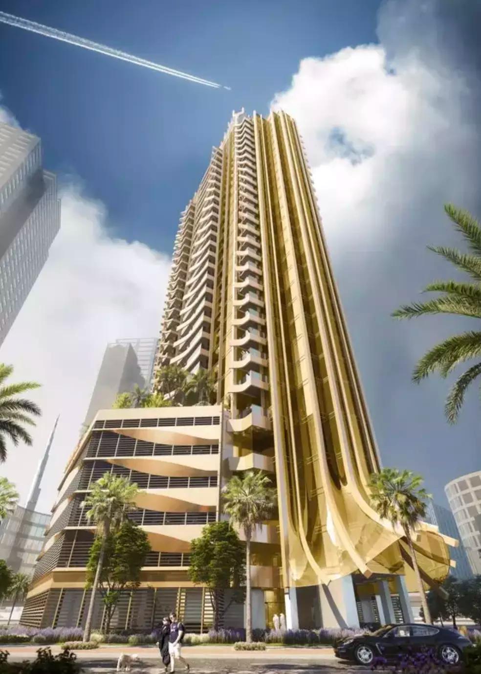 Elegance Tower shared pool deck, Downtown Dubai