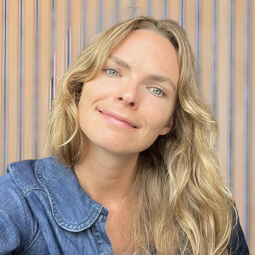 Portrait of Ms Roosa Hakkarainen