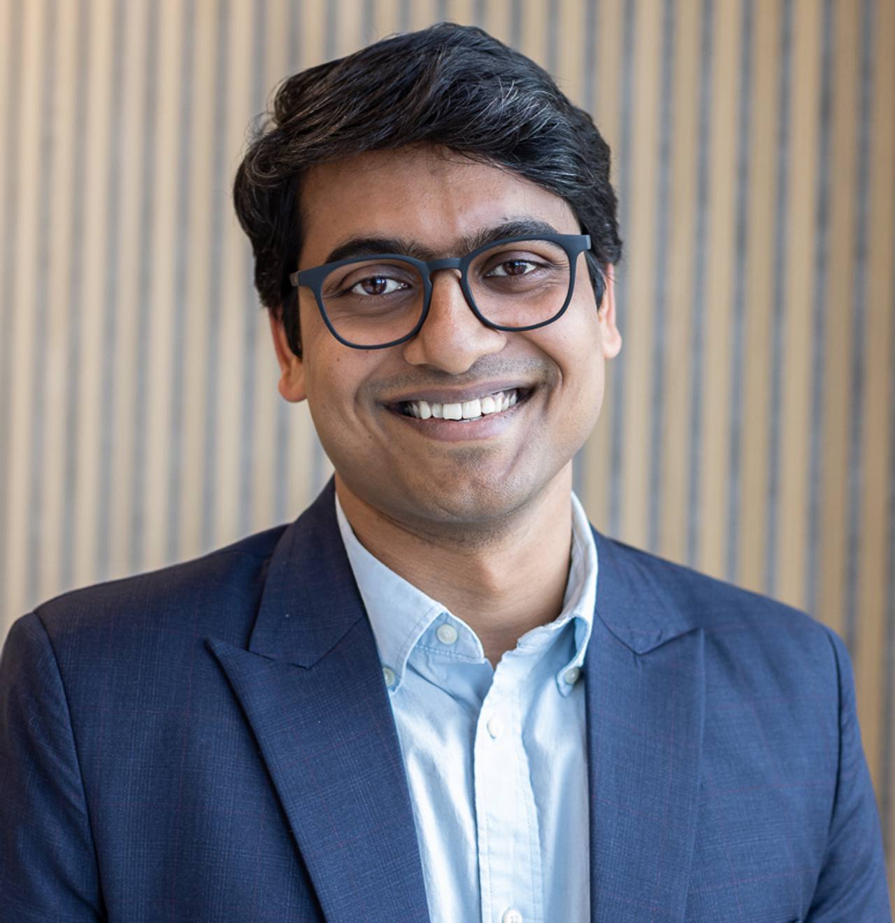 Portrait of Mr Prateesh Prasad