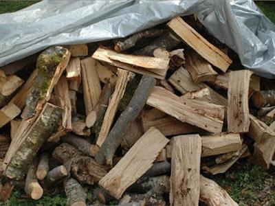 Storing fire wood