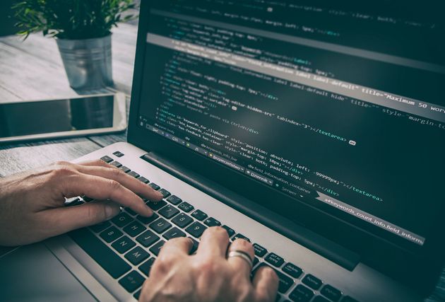 Why Enterprise IT Needs To Stop Outsourcing & Offshoring And Go It Alone