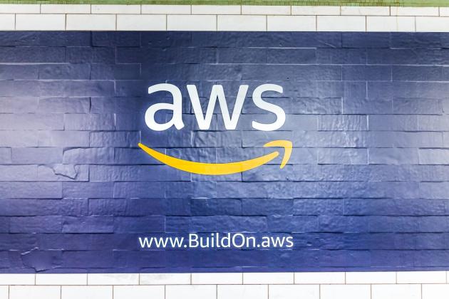 Who's using AWS