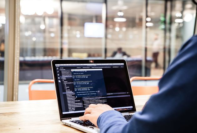 Persistent Storage Strategies for Containers
